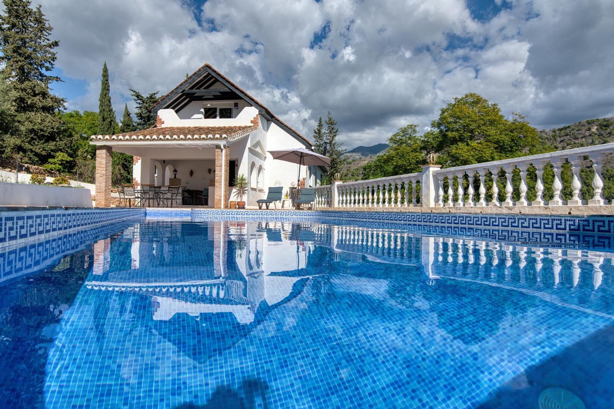 Villa Morera Bed & Breakfast Frigiliana Exterior foto